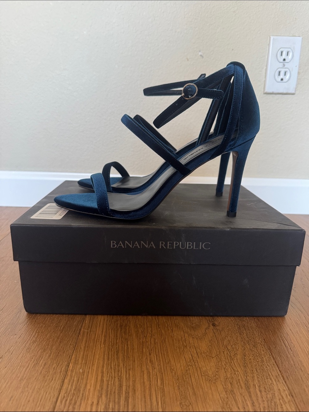 Banana Republic Teal Velvet Strappy Stiletto Sandals